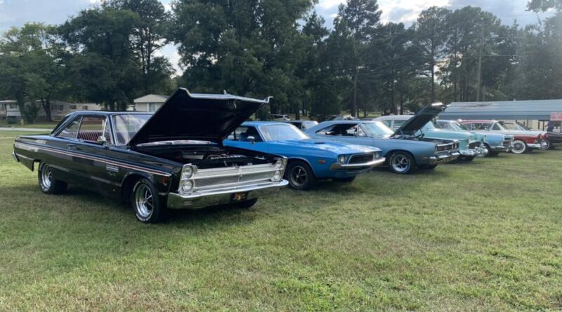 cruise in stray cats hot rod association lake gaston pizza littleton nc april 2023