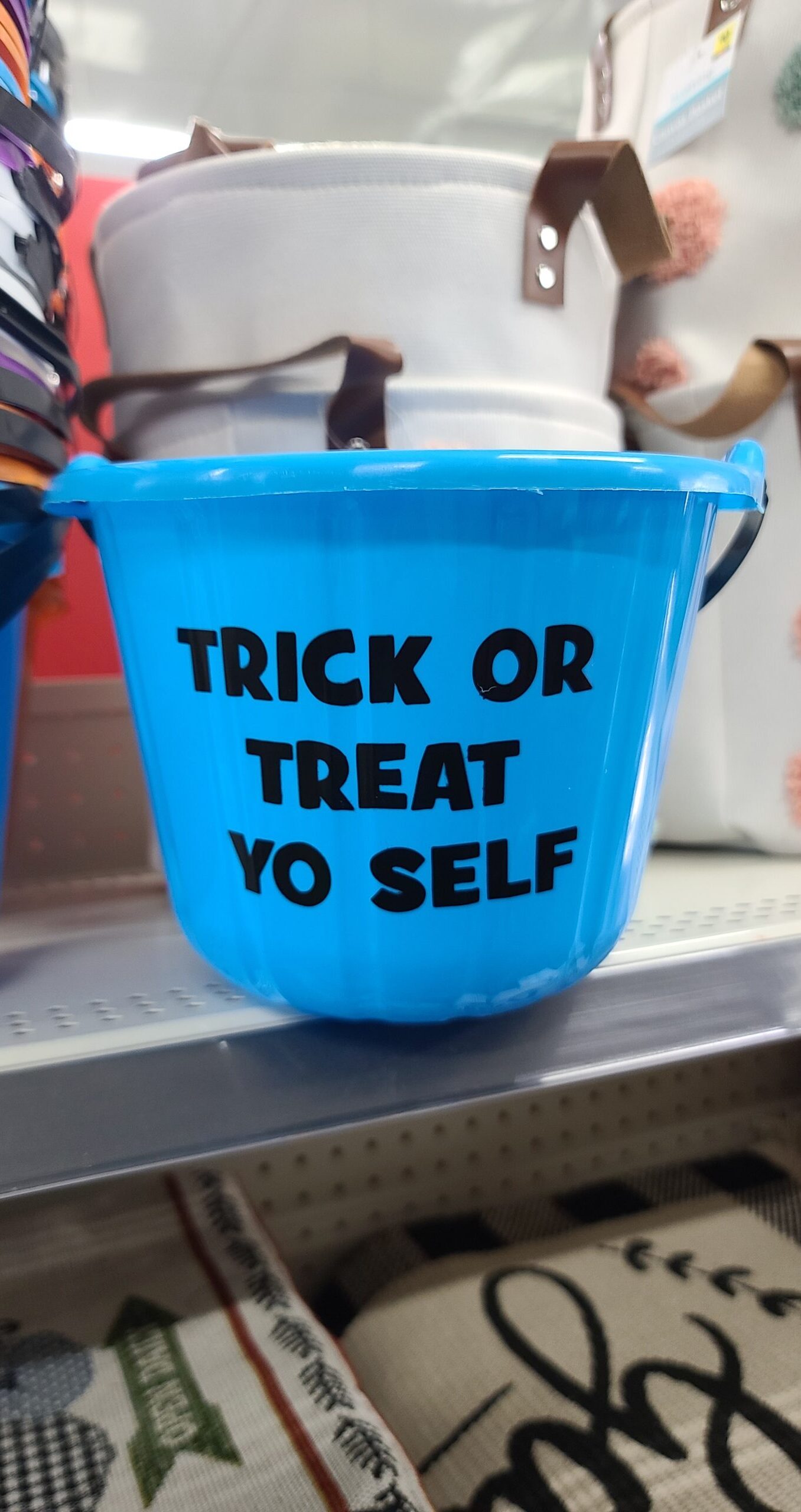 Trick or treat yo self warrenist