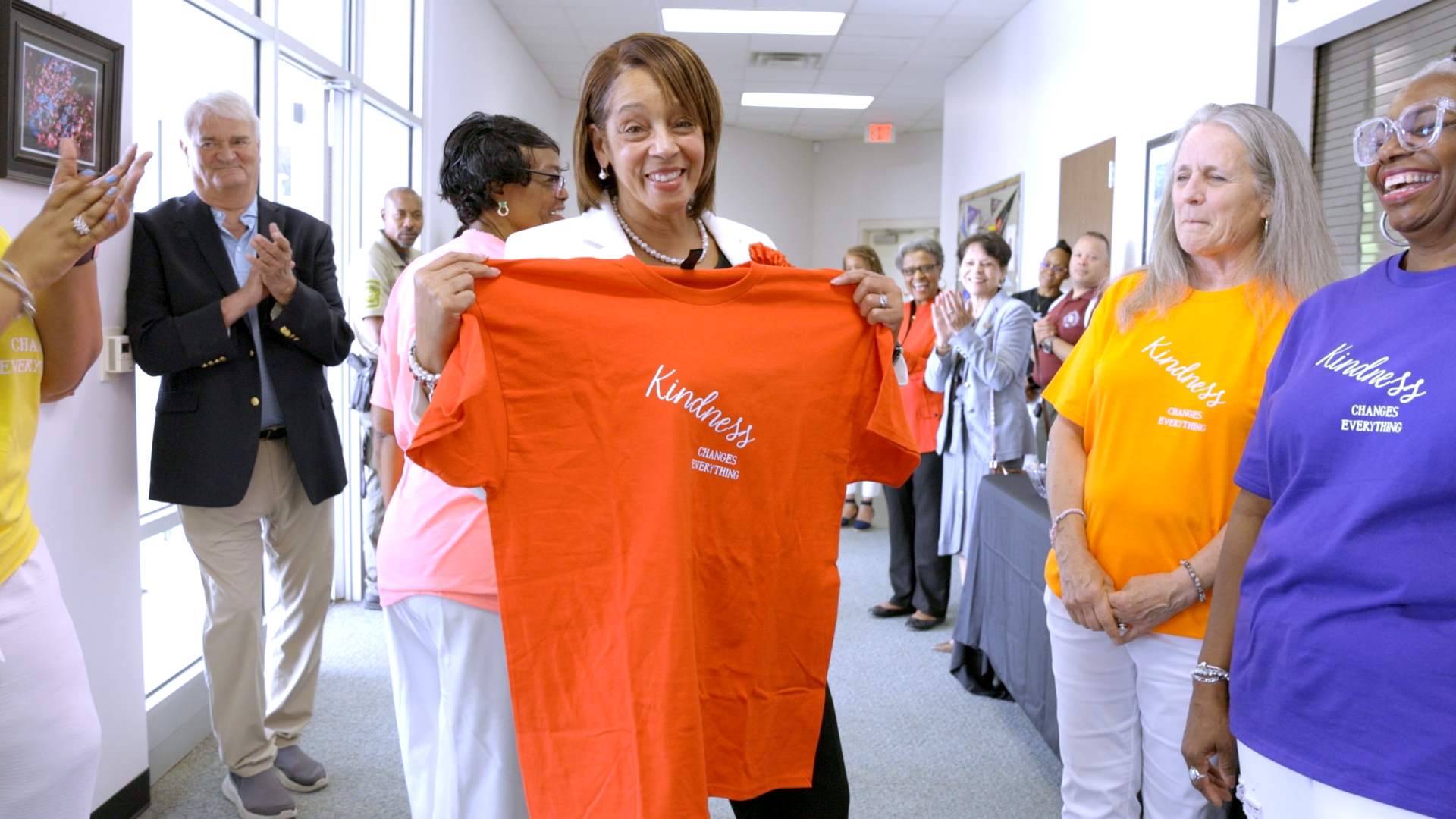 Carol Montague Davis Warren County Schools Superintendent Kindness tshirt